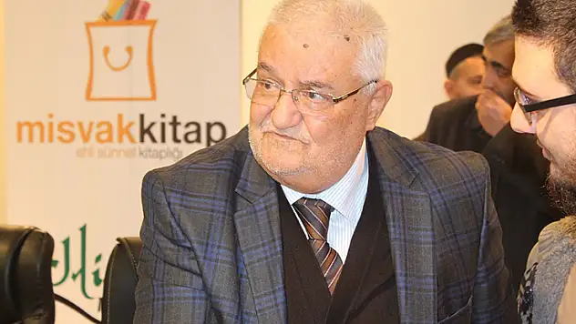 'Hatıralarla Mehmet Savaş'