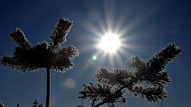 Hava sıcaklıkları yurt genelinde 2-4 derece azalacak