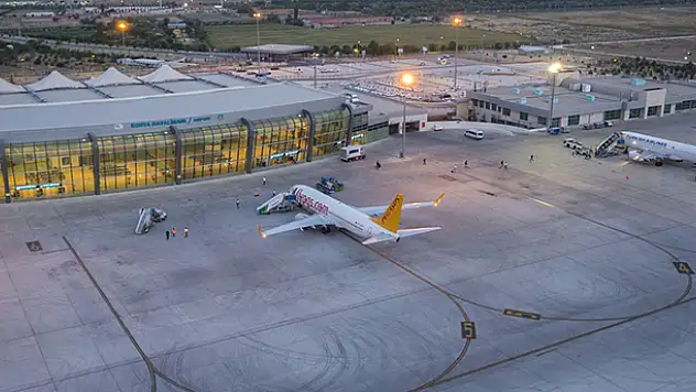 Hava yolu ulaşımına korona darbesi! Konya'da ocakta 632 uçuş gerçekleşti