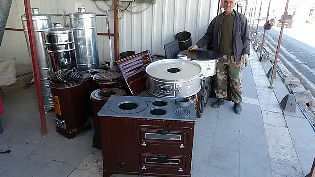 Havalar soğudu, sobalar satışa çıkarıldı
