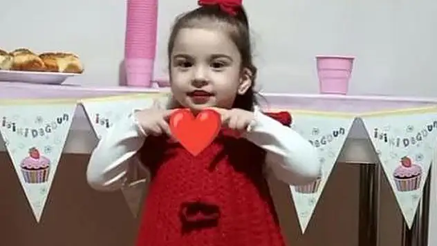 Havuza düşen 3 yaşındaki Nazlı, 2 günlük yaşam savaşını kaybetti