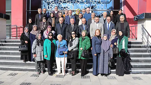 Hayırsever Aynur Kasabalı tüm şehitler için hatim duası ve hatim yemeği verdi