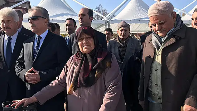 Hayırsever çiftten eğitime destek