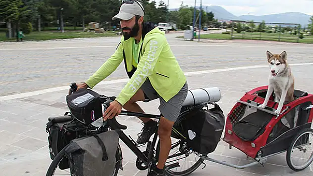Hayvan hakları için 'İki pedal dört pati' yoldalar
