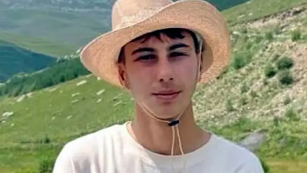 Hayvan otlatırken yıldırımın isabet ettiği Okan öldü
