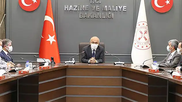 Hazine ve Maliye Bakanı Lütfi Elvan'dan ilk mesaj