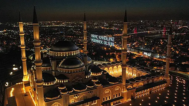 Hazreti Muhammed'in Allah'ın huzuruna yükseldiği Miraç gecesi yarın idrak edilecek