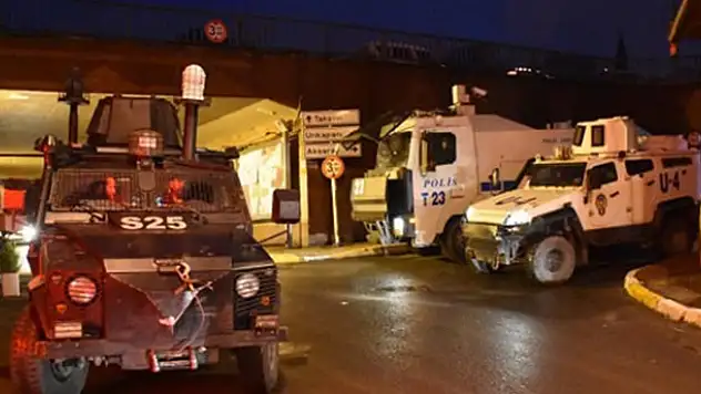 HDP Beyoğlu İlçe Başkanlığı'na polis operasyonu