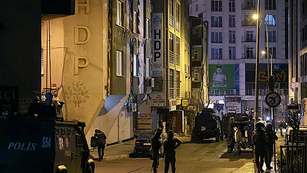 HDP Esenyurt ilçe binasına yönelik operasyonda gözaltına alınan İlçe Başkanı tutuklandı