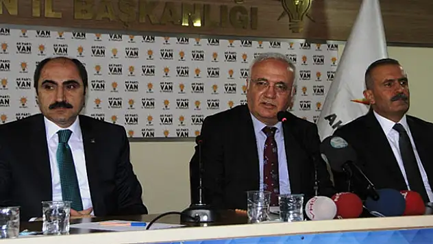 HDP'li vekillere sert uyarı: 'Ya milletvekili olun ya da terörist'
