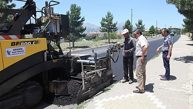 Hedef 600 bin metrekare asfalt yol