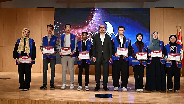 'Hedefi büyük tutarak tüm insanlığa faydalı bir hale dönüştürmemiz gerekiyor'