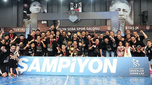 Hentbolda perde indi, şampiyon Beşiktaş!