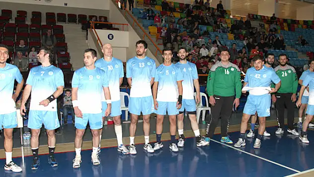 Hentbolda zorlu viraj