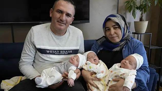 Her kontrolde bebek sayısı arttı, üçüz mutluluğu yaşadılar
