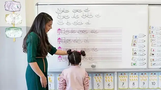 Heyecan yüksek, 15 bin sözleşmeli öğretmen ataması yarın yapılacak!