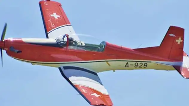 Hindistan'da MiG-29 savaş uçağı eğitim uçuşu sırasında düştü