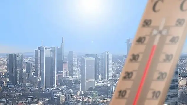 Hindistan'da aşırı sıcaklar nedeniyle ölenlerin sayısı 166'ya yükseldi
