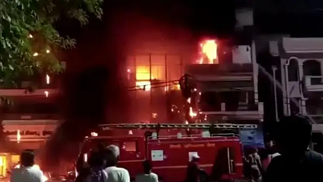 Hindistan'da çocuk hastanesinde yangın: 6 bebek öldü
