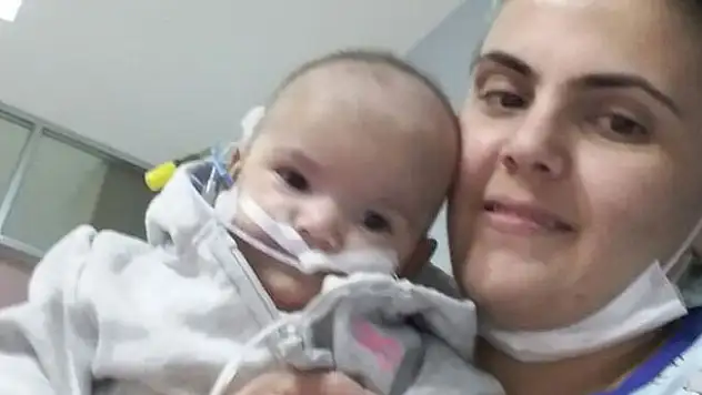 Hira Bebek nakil olmazsa ölecek