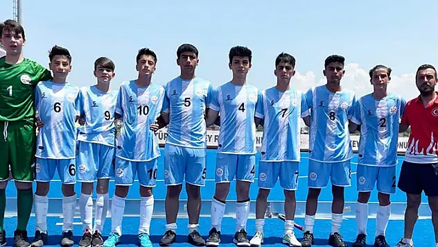 Hisar Gençlik, Hokey 1. Lig'de ikinci oldu