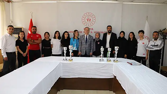 Hisar Gençlik'ten Şahin'e ziyaret