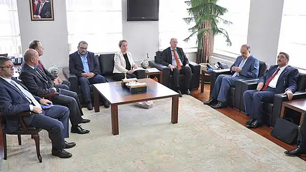 Hollanda Büyükelçiliği Ekonomi ve Ticaret Müsteşarı Kelderhuis, Konya'da