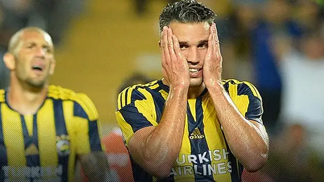 Hollanda Milli Takımı'ndan Van Persi'ye kötü haber