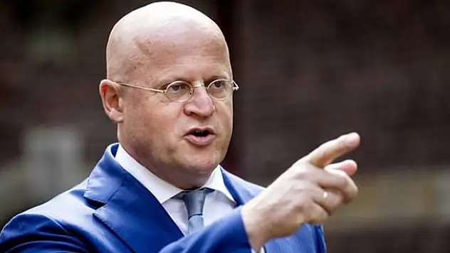 Hollandalı Bakan Fred Grapperhaus: 'Türkiye kendisi karar verecek'