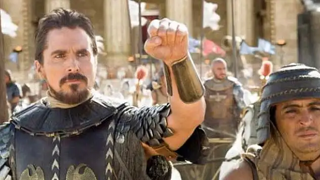 Hollywood'da farklı ırkları neden beyazlar oynuyor?