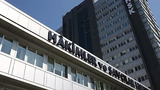 HSK kararnamesiyle 4 bin 298 hakim ve savcının görev yeri değişti! Konya'ya atanan hakim ve savcılar tam liste
