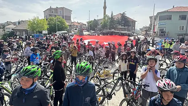 Huğlu'da 'Pedalla genç kal' bisiklet turu
