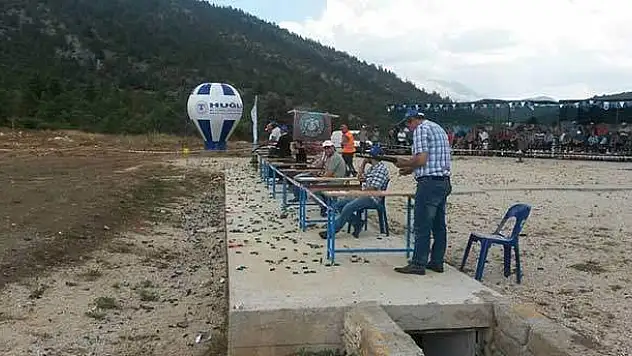 Huğlu'da Tek Kurşun Atış Heyecanı