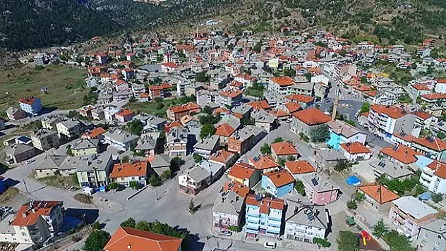 Huğlu Kapalı Halı Sahası ihaleye çıkıyor