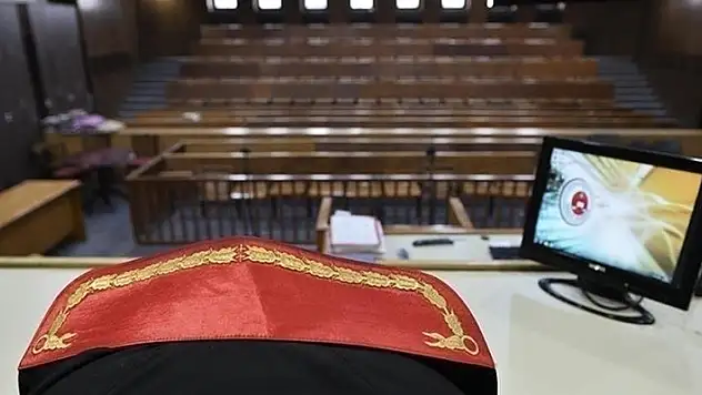 Hukuk muhakemelerindeki tanıklık, hakem ve gider avansı tarifeleri Resmi Gazete'de
