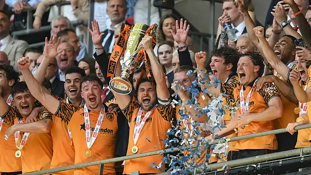 Hull City Premier Lig'e yükseldi
