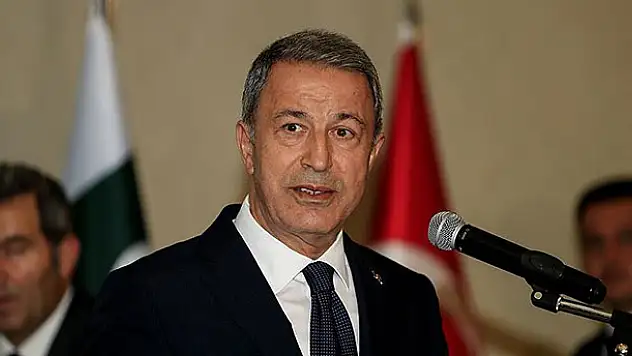 Hulusi Akar'dan terörle mücadelede kararlılık mesajı