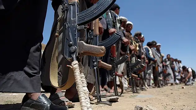 Husiler: Yemen'e karşı hiçbir ABD saldırısı cevapsız kalmayacak
