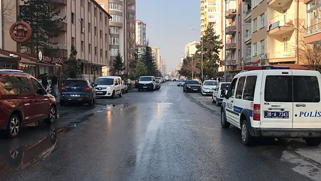 Husumetli 2 esnaf arasında silahlı kavga 1 ölü, 1 yaralı
