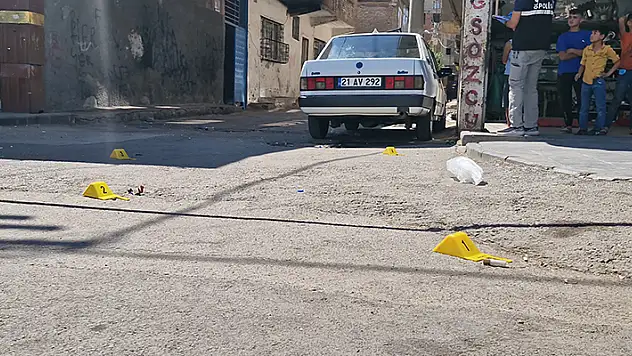 Husumetli aileler arasında tabancalı, pompalı tüfekli kavga
