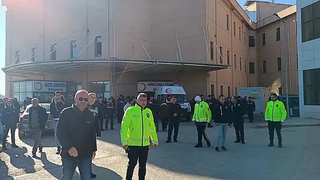Husumetli ailelerin kavgası: 2 ölü, 3 yaralı

