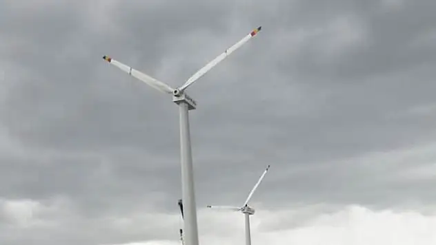 Hüyük çiftçisi, rüzgar enerji santralının devreye girmesini bekliyor 