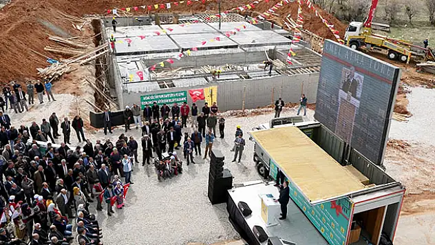 Hüyük Şehir Konağı'nın Temeli Atıldı