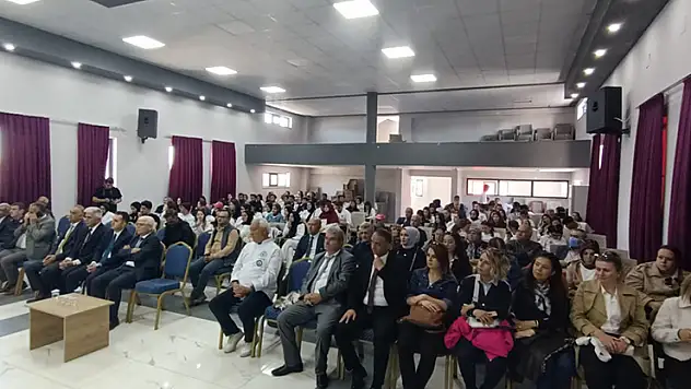 Hüyük Tarihi ve Hüyük Çileği Paneli düzenlendi