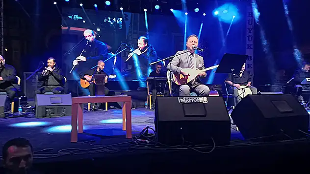 Hüyük'te Kırmızı Altın Geleneksel El Sanatları ve Gençlik Festivali sona erdi
