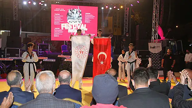 Hüyük'te 'Kırmızı Altın Gençlik Festivali' başladı
