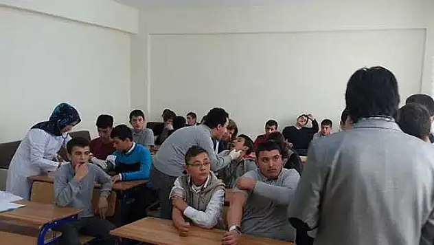 Hüyük'te öğrenciler sağlık taramasından geçti