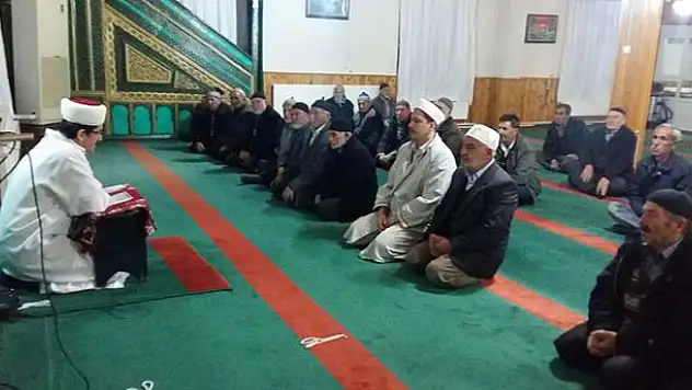 Hüyük'te sabah namazı buluşması