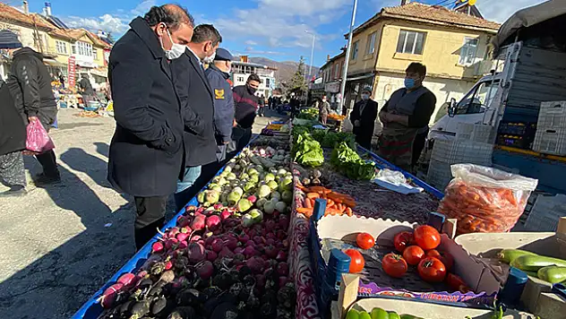 Hüyük'te vaka artışı nedeniyle kapatılan halk pazarı yeniden açıldı