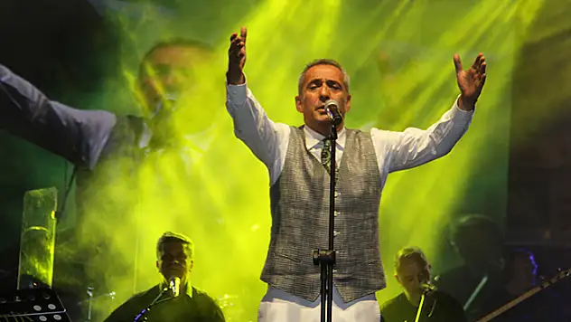 Hüyük'teki gençlik festivali, Yavuz Bingöl konseriyle sona erdi